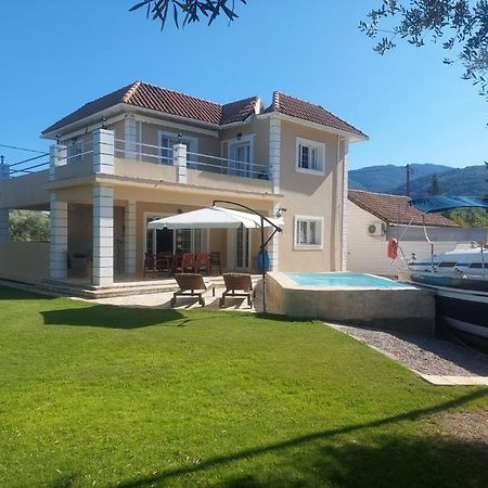 Villa Morris Nidhrion Exteriör bild