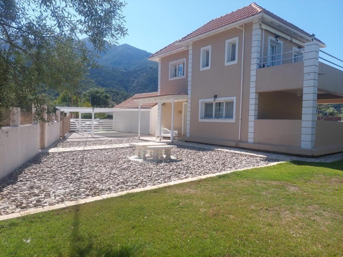 Villa Morris Nidhrion Exteriör bild
